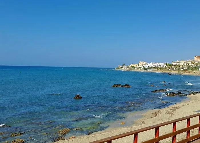 Flores Del Mar Апартаменты *